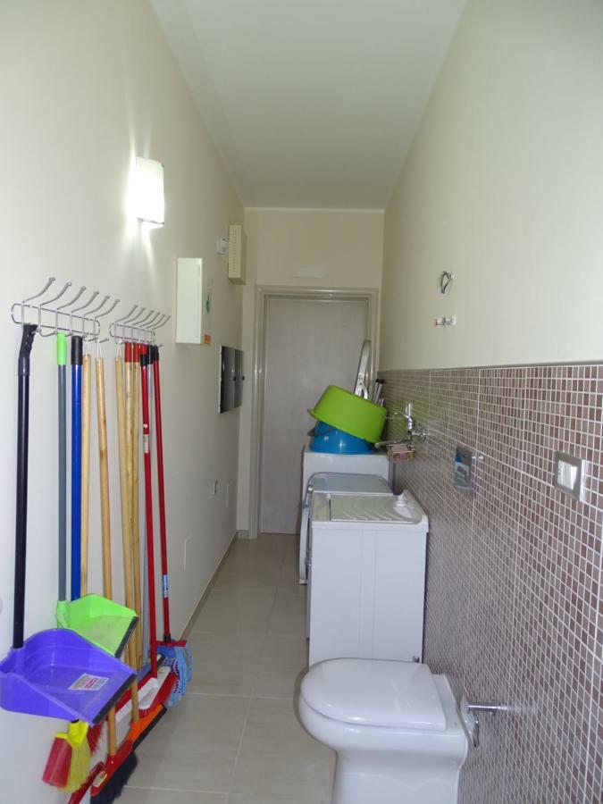 Linda Casa Vacanze Felline Buitenkant foto