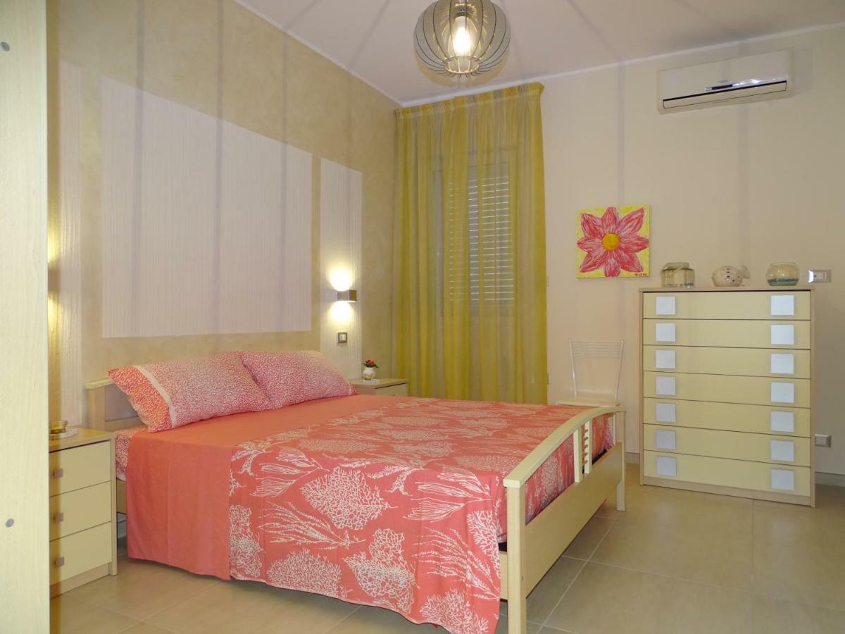 Linda Casa Vacanze Felline Buitenkant foto