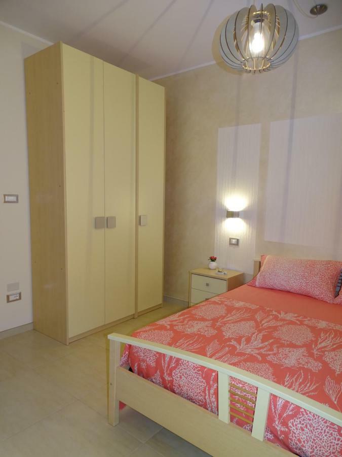 Linda Casa Vacanze Felline Buitenkant foto