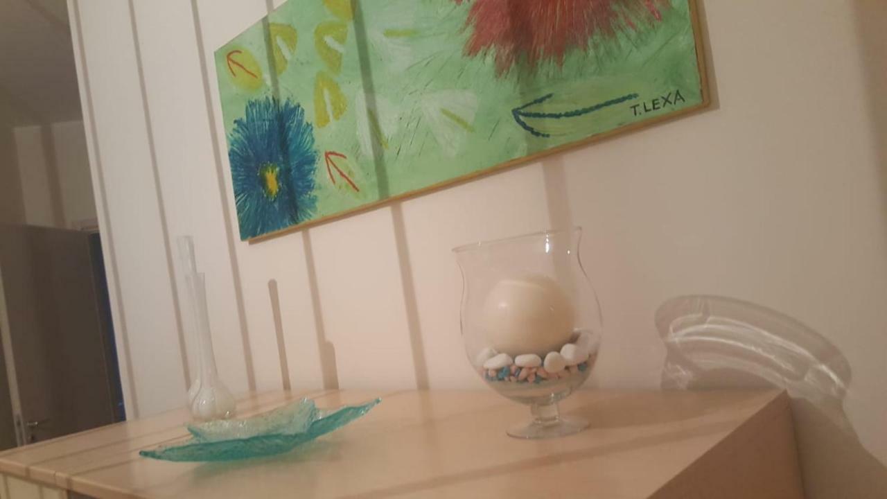 Linda Casa Vacanze Felline Buitenkant foto