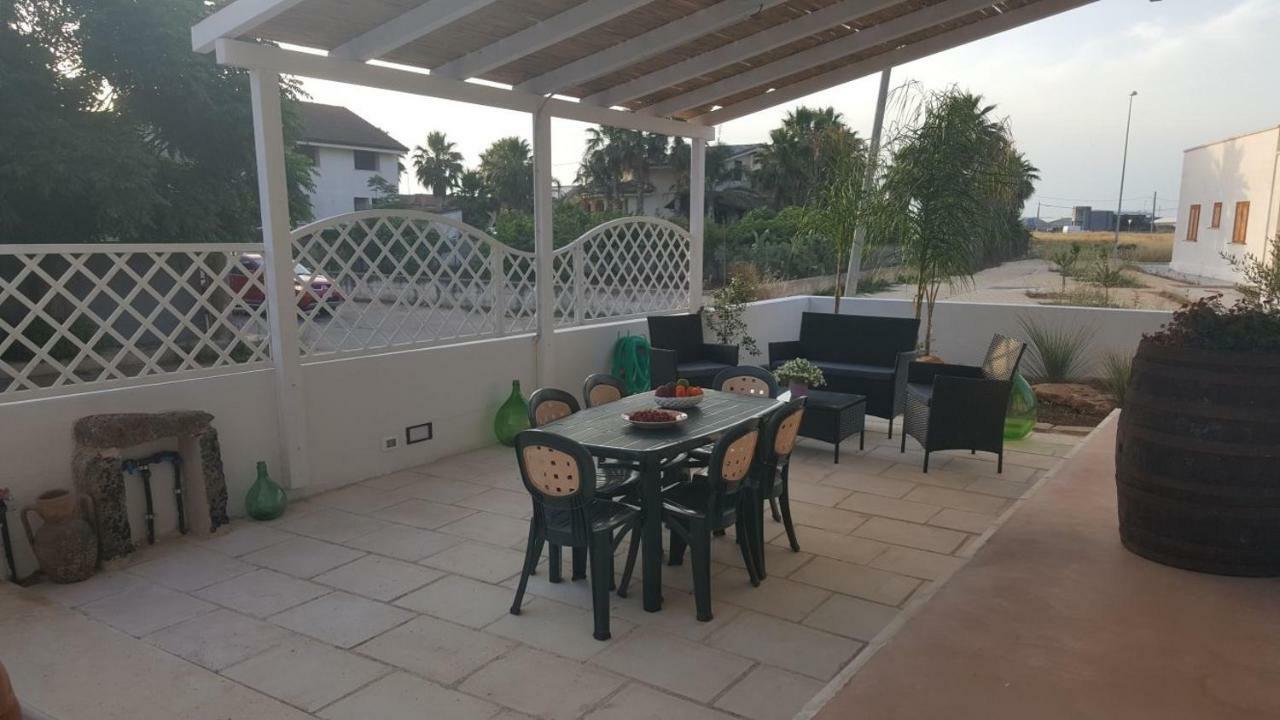 Linda Casa Vacanze Felline Buitenkant foto