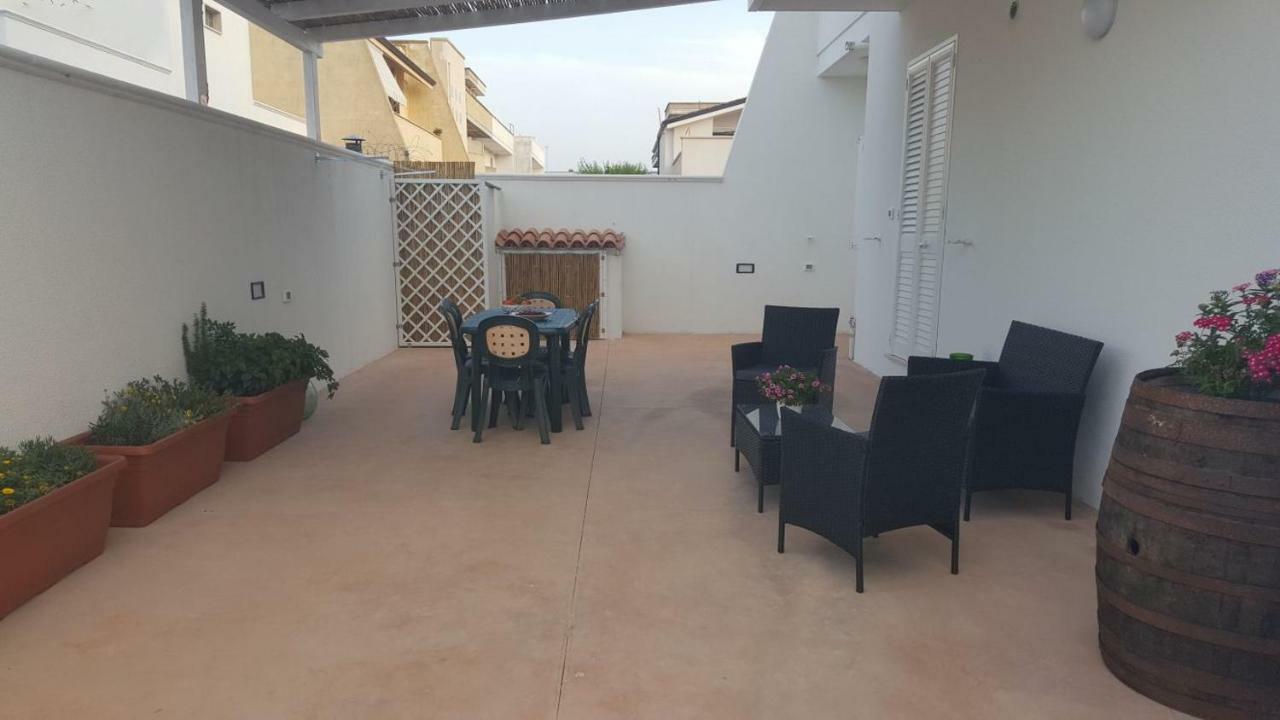 Linda Casa Vacanze Felline Buitenkant foto