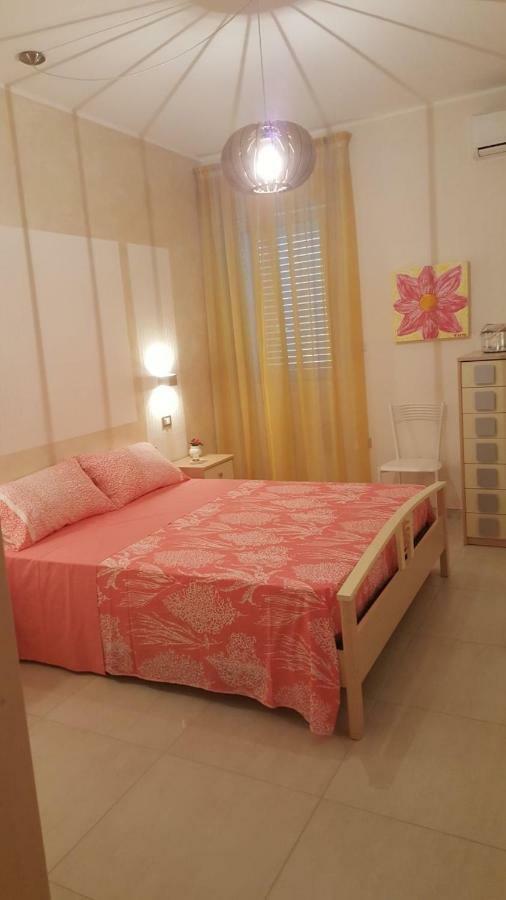 Linda Casa Vacanze Felline Buitenkant foto